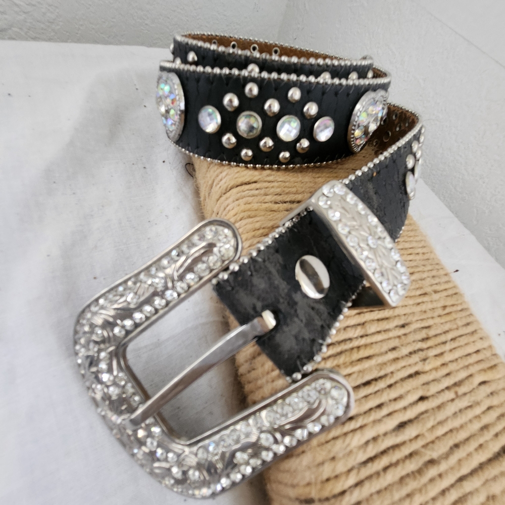 Women's Black Belt Sz SM Studded Rhinestone Hearts Western Rodeo Cowgirl Bling - Picture 2 of 7
